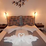 Tinos & Bed & Breakfast 4*