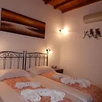 Tinos & 4*
