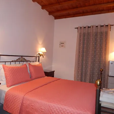 Bed & Breakfast Tinos &