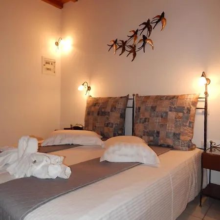 Tinos & 4* Agios Ioannis (Tinos)