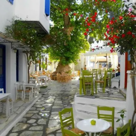 Tinos & Bed & Breakfast