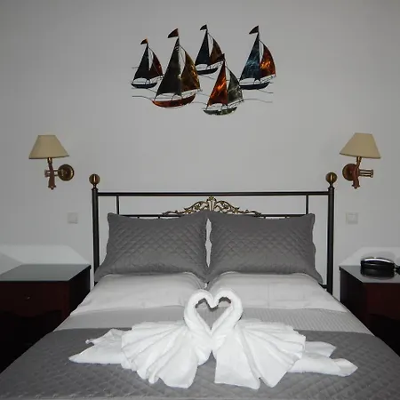 Panzió Tinos & 4*
