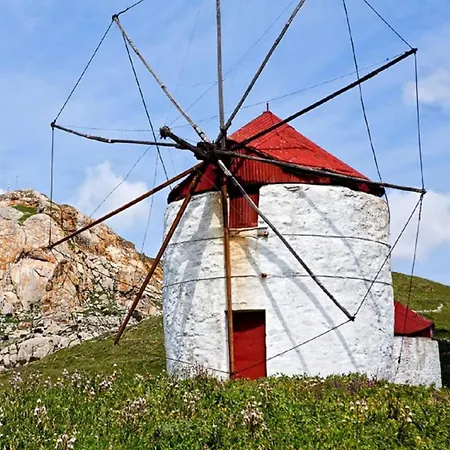Alojamento de Acomodação e Pequeno-almoço Tinos & Agios Loannis