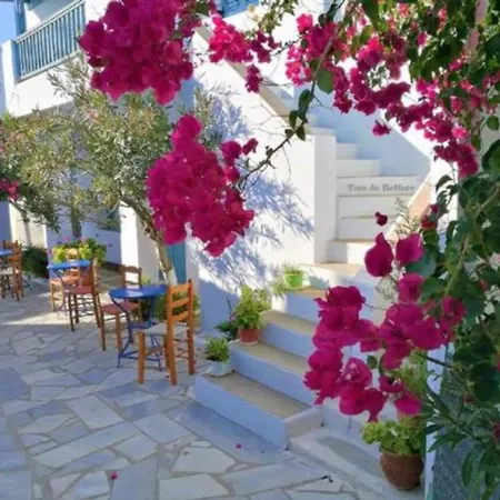 Tinos & Oda ve Kahvaltı