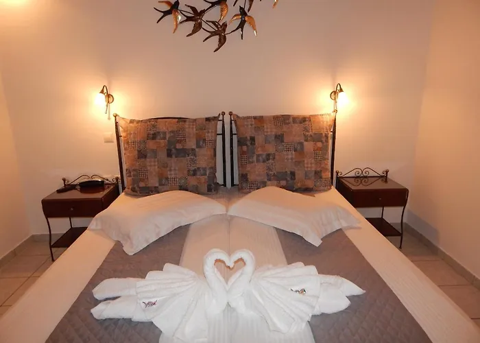 Tinos & Bed and Breakfast 4*